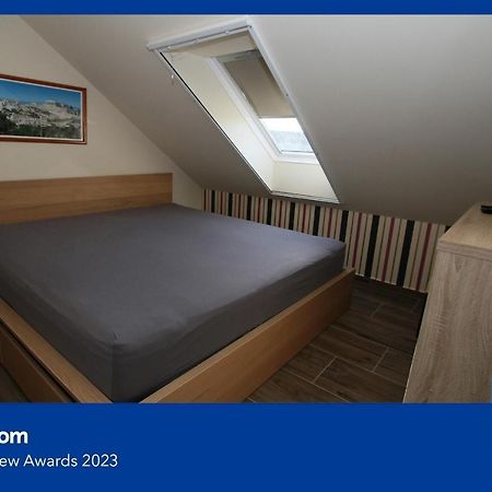 Blonde River Apartman Soter Сегед Екстериор снимка
