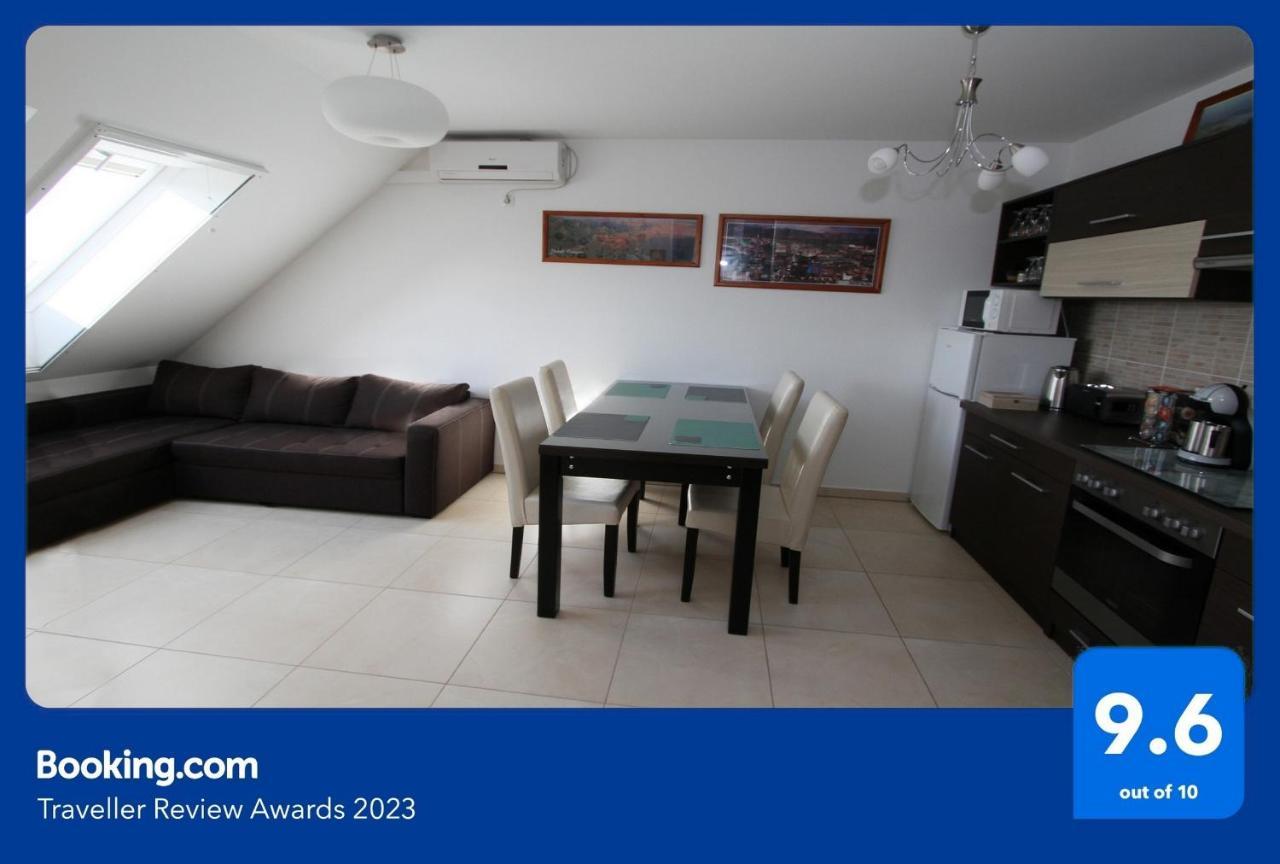Blonde River Apartman Soter Сегед Екстериор снимка
