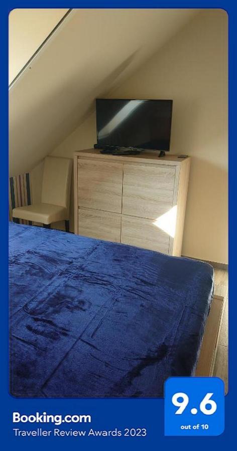 Blonde River Apartman Soter Сегед Екстериор снимка